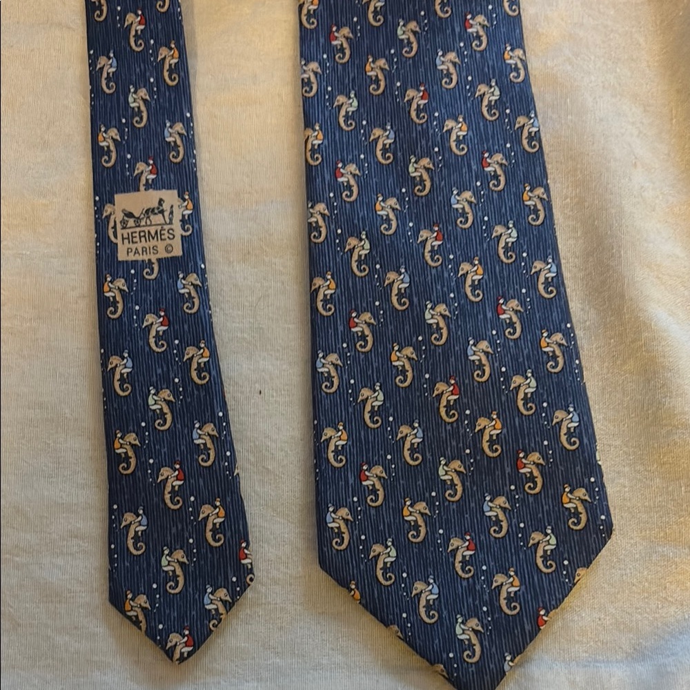 Hermes Blue Seahorse Pattern Tie